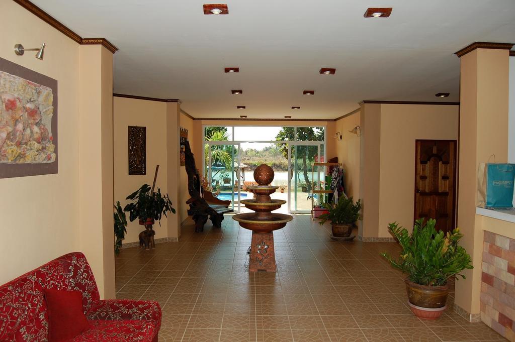 Changthai Comfort Guest House Udon Thani Esterno foto
